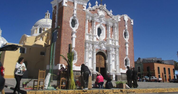 FOTONOTAS EN CÓDIGO Sábado 12 Abril 2025