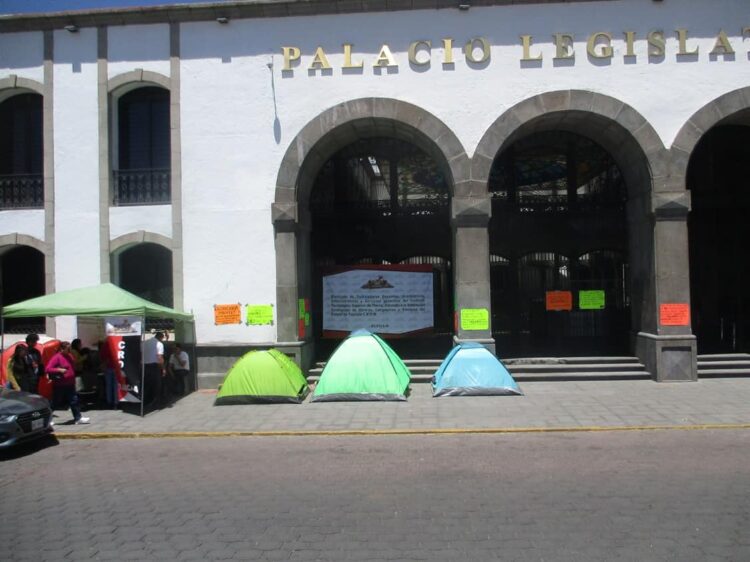 FOTONOTAS EN CÓDIGO Sábado 12 Abril 2025