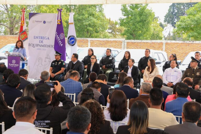 Acompaña Gobernadora a Fiscalía en Histórica Entrega de Equipamiento