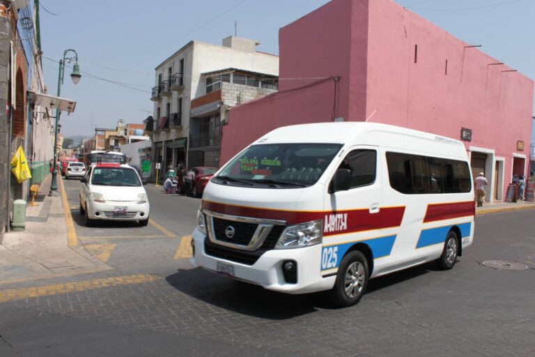 Otorgan Apoyos Económicos Para Renovación de Unidades de Transporte Público Colectivo y Taxi