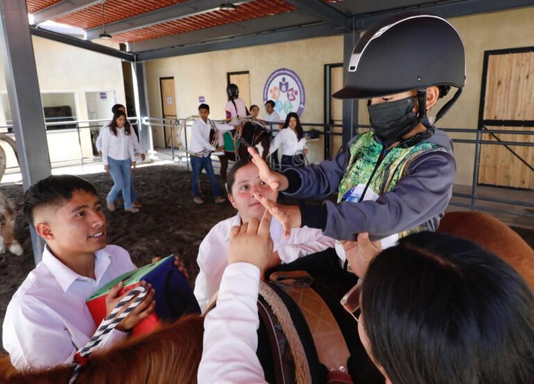 SEDIF Tlaxcala brinda atención a más de 9 mil niñas y niños con discapacidad