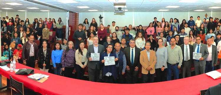 UATx abre la discusión a temas que impactan en la crisis civilizatoria