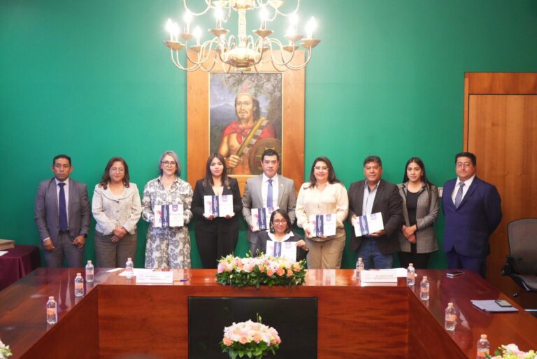 Recibe LXV Legislatura Informe de CEDHT