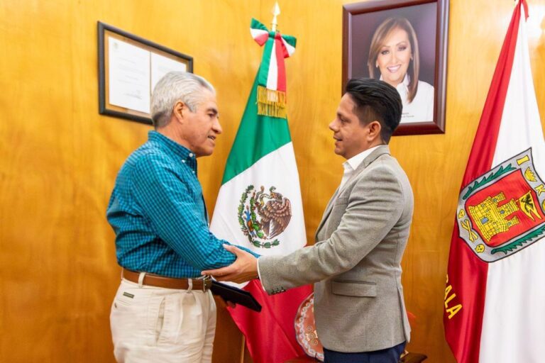 Entrega secretario de gobierno nombramiento a Mateo Sergio Sánchez Ramírez como director general del ITIFE