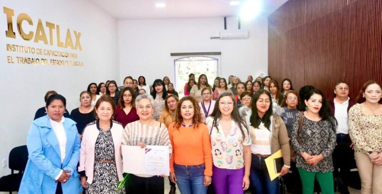 Icatlax Realiza Curso-Taller en Liderazgo Femenino Para la Transformación Comunitaria
