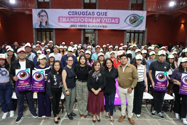 Entrega Gobernadora Vales de Cirugía a Jóvenes Beneficiarios del Programa “Visualizando Tu Futuro”