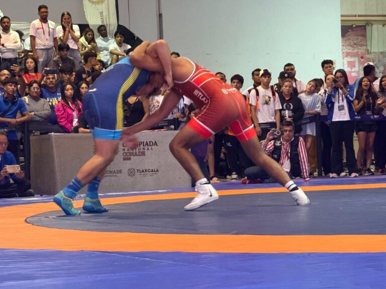 Ganan Gladiadores Tlaxcaltecas dos Bronces más en Luchas Asociadas de la Olimpiada Nacional