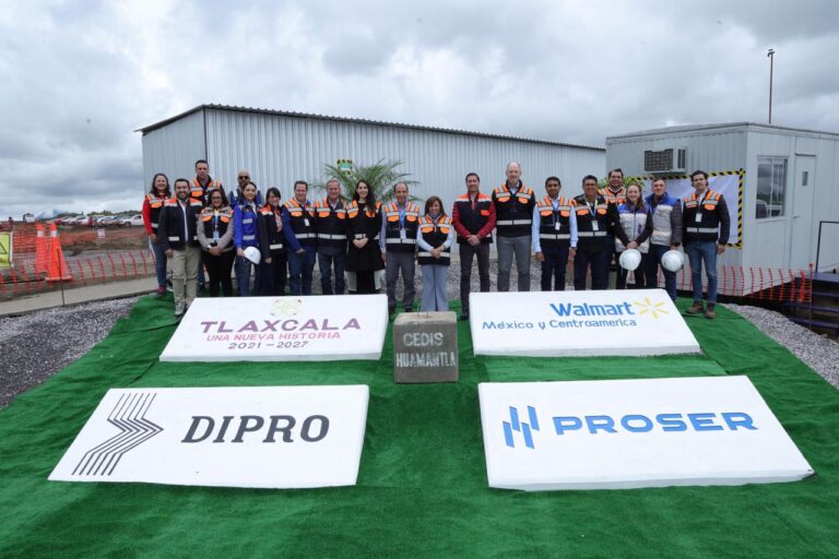 Constata Gobernadora Avance del Centro de Distribución Walmart en Huamantla