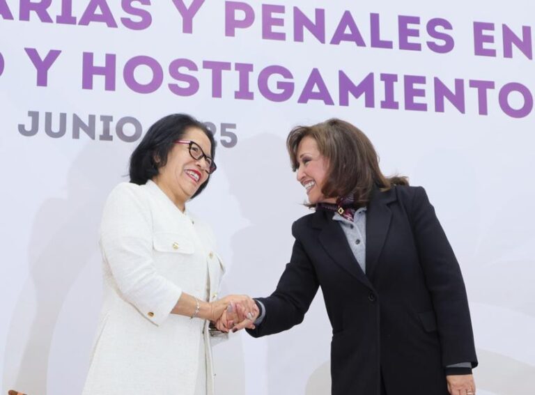 Pide Gobernadora a Servidores Públicos Promover Ambientes Laborales de Respeto, Humanismo y Equidad