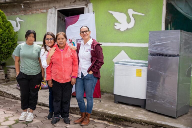 Gobierno del Estado Atiende a Familias Afectadas por las Lluvias con Entrega de Apoyos