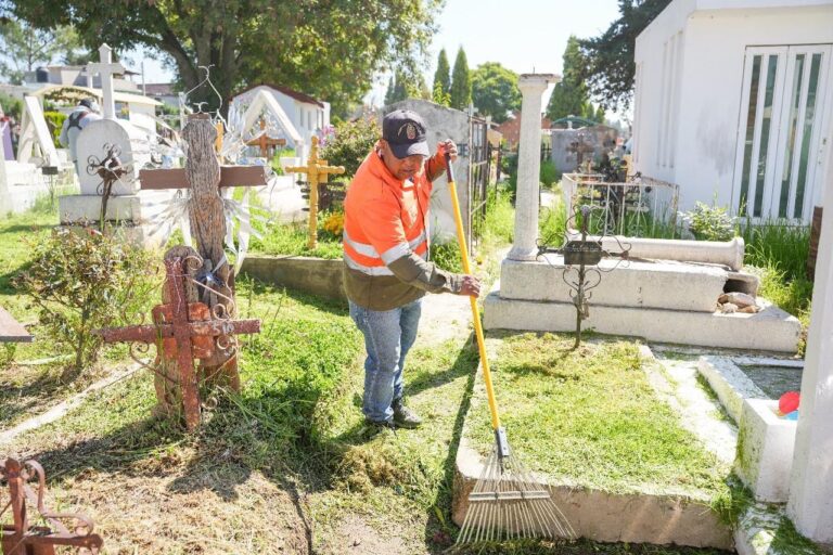 Gobierno de Alfonso Sánchez García Mejora las Condiciones de los Panteones en Ixtulco y Ocotlán