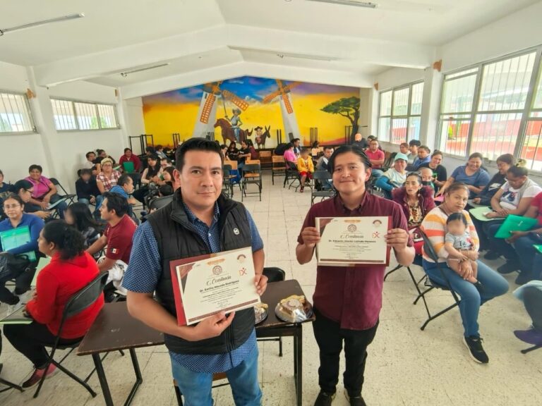 Apoyan docentes de Desarrollo Humano UATx a fortalecer vínculos familiares en las escuelas