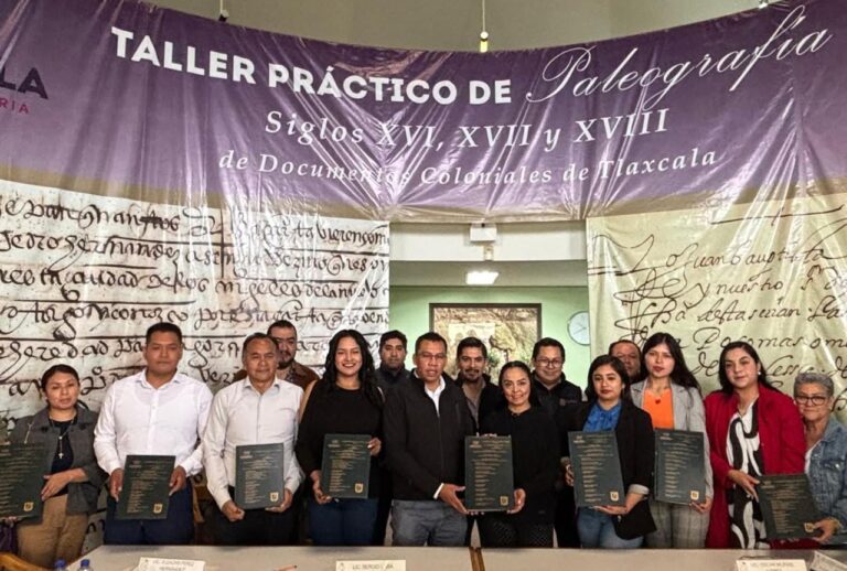 Natívitas y Papalotla Preservan Patrimonio Documental con Entrega de Actas de Cabildo al Archivo del Estado