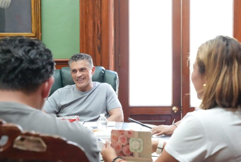 Alcalde Alfonso Sánchez García y Animalistas Acuerdan Trabajo en Favor del Rescate de Perros en Situación de Calle