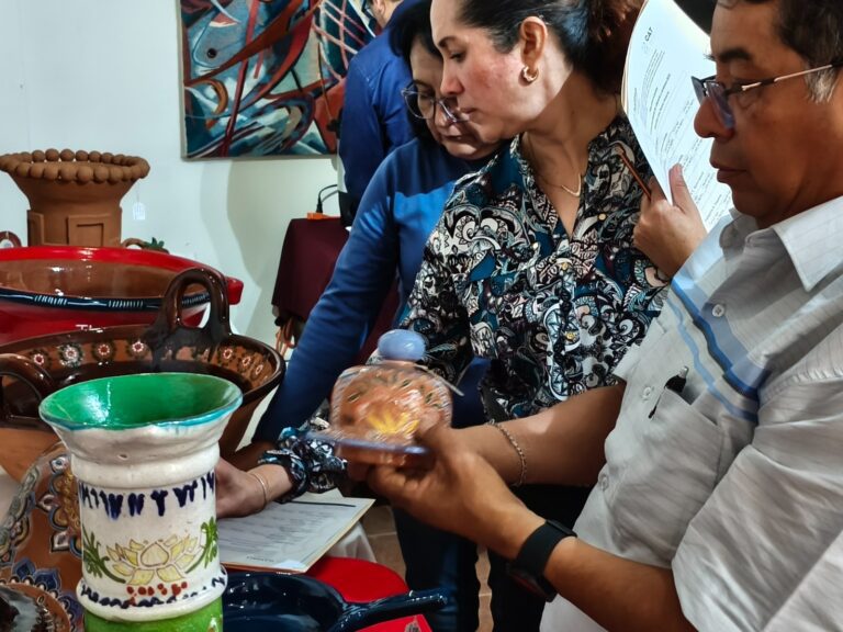 ARTESANOS PARTICIPAN EN EL IV CONCURSO ESTATAL DE ALFARERÍA Y CERÁMICA CON 67 PIEZAS ORIGINALES