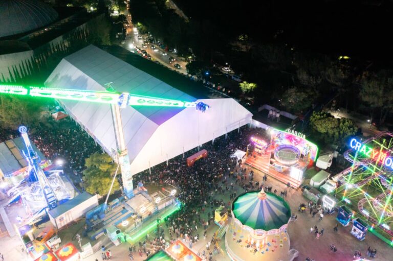 “LA ADICTIVA” CONQUISTA EL TEATRO DEL PUEBLO EN “TLAXCALA, LA FERIA DE FERIAS 2025”