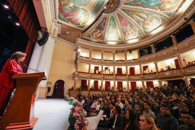 INAUGURA GOBERNADORA PRIMER FESTIVAL TLAXKALLAN 2025.