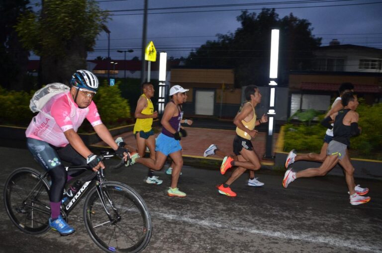MÁS DE 3 MIL CORREDORES CELEBRARON LOS 500 AÑOS DE LA CIUDAD, CON EL MEDIO MARATÓN INTERNACIONAL TLAXCALLAN.