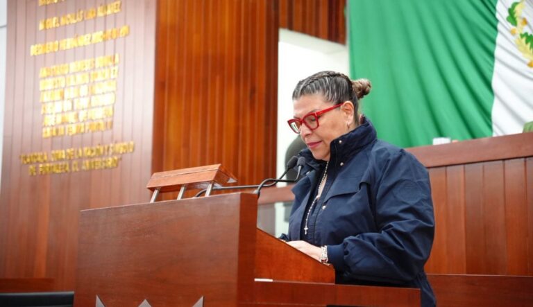 Impulsa Sandra Aguilar atención integral en salud mental para adultos mayores y trabajadores