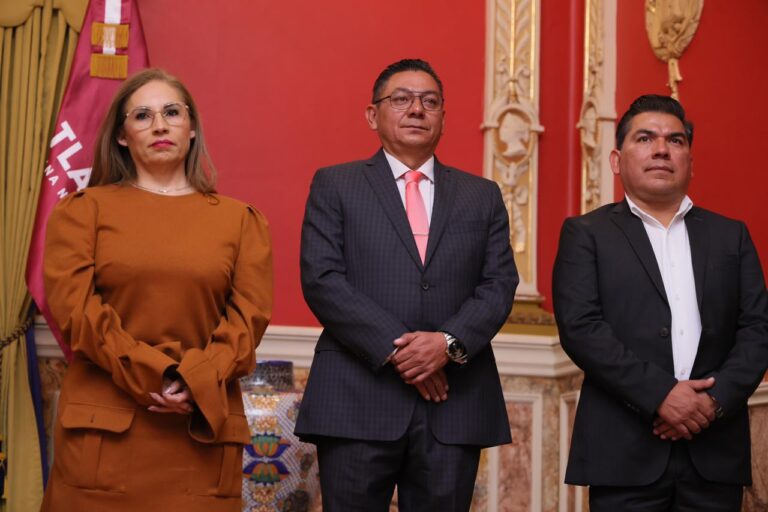 Gobernadora Fortalece Áreas Estrégicas; Entrega Nombramientos a Nuevos Integrantes del Gabinete Legal y Ampliado