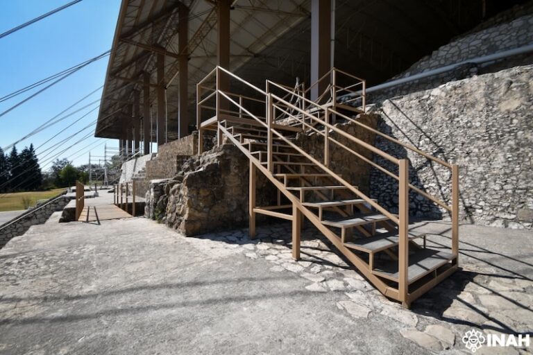 INAH concluye trabajos de mantenimiento general en la cubierta del gran basamento de cacaxtla