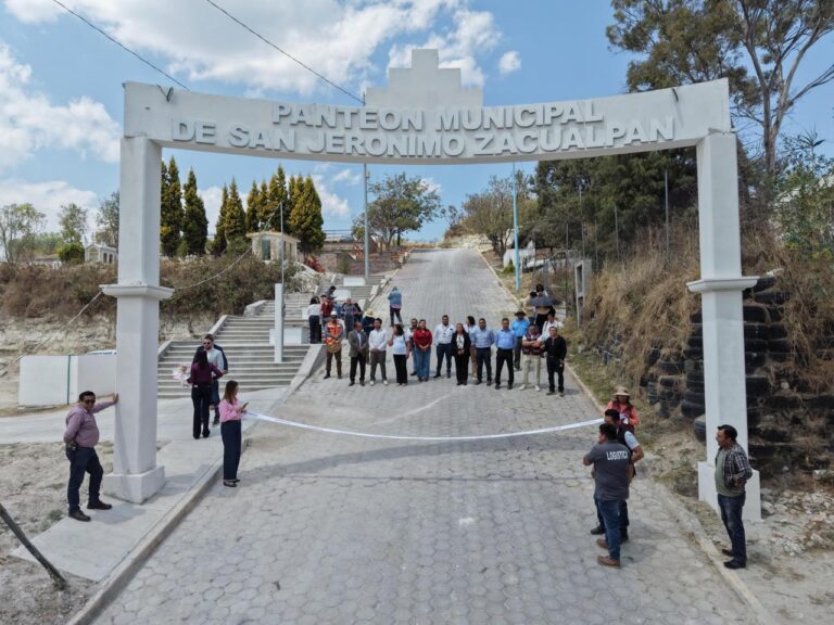 Gobernadora Lorena Cuéllar Inaugura Rehabilitación del Panteón Municipal de Zacualpan