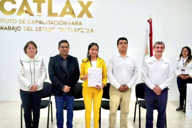Icatlax Certifica a Instructores Para Garantizar Capacitación