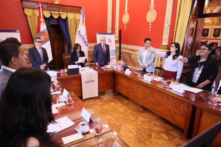 Toman Protesta Nuevos Integrantes del Comité Estatal de Información Estadística y Geográfica de Tlaxcala